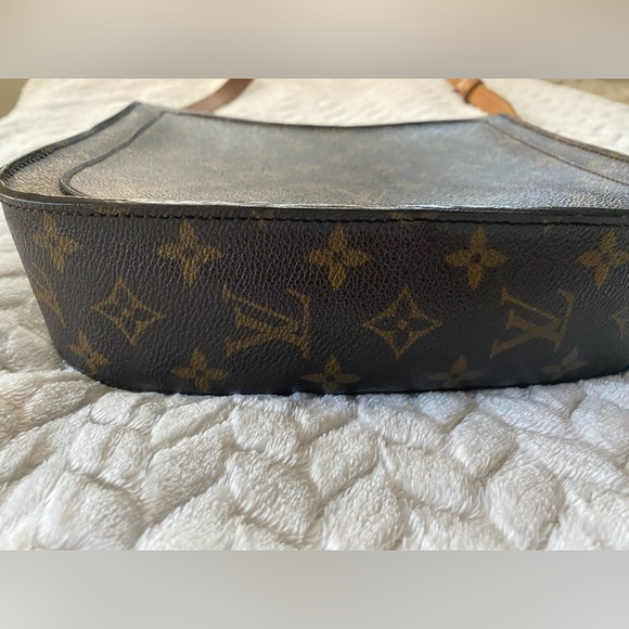 Authentic Louis Vuitton Saint Cloud MM - Picture 6 of 17